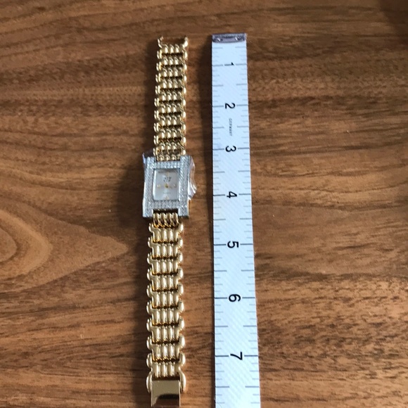 New Elizabeth Taylor Watch main image 6